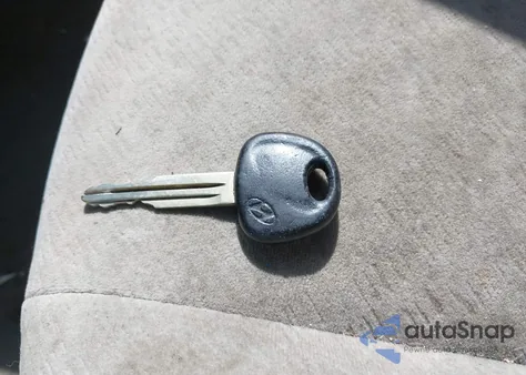 2006 Hyundai Elantra Gls/Limited z USA, uszkodzony, nr VIN KMHDN46D56U243773